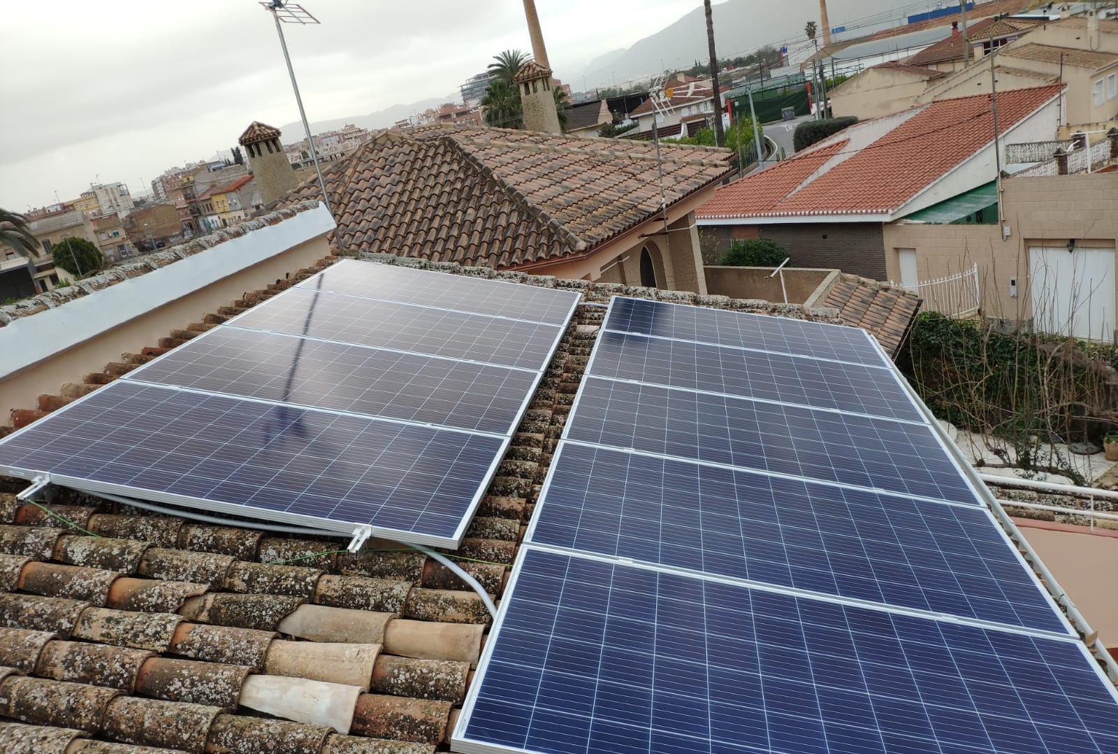 Roof top solar system